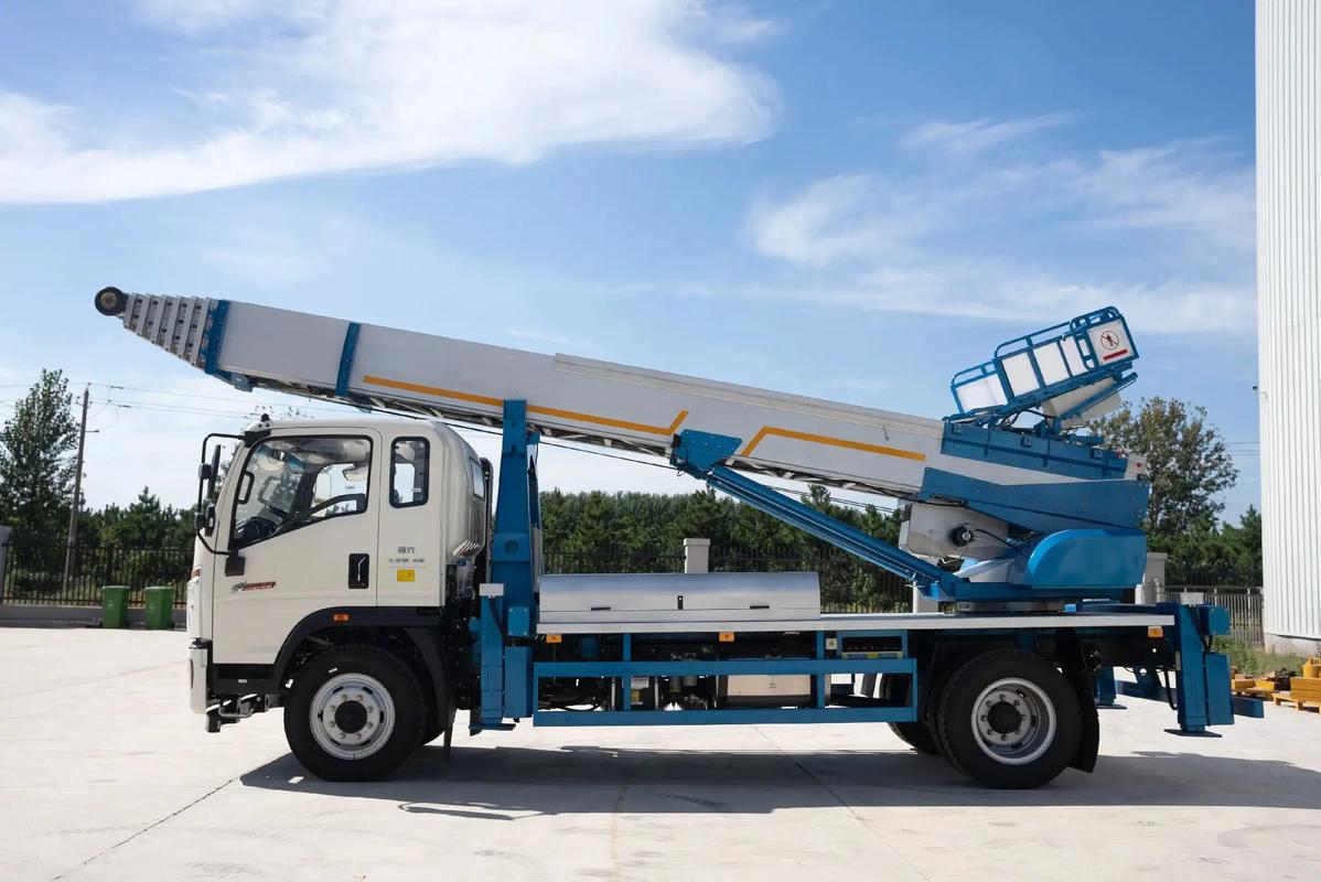 万年县云梯上料车租赁费用